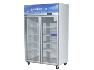 ���A����T��չ